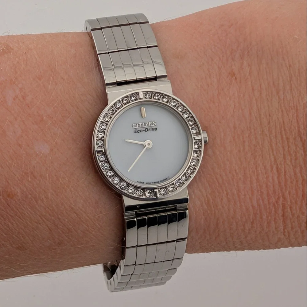 Citizen Eco-Drive Silhouette  Women's Swarovski Bezel Watch B023-59874 6.75